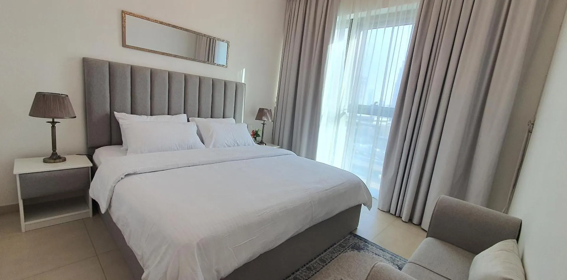 Svizona Premium 2Bhk, Burj Khalifa View, Downtown Dubai Apartment