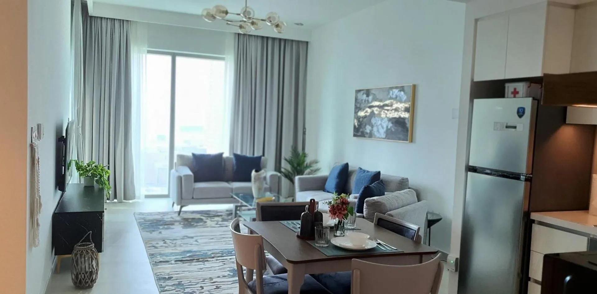 Svizona Premium 2Bhk, Burj Khalifa View, Downtown Dubai Apartment