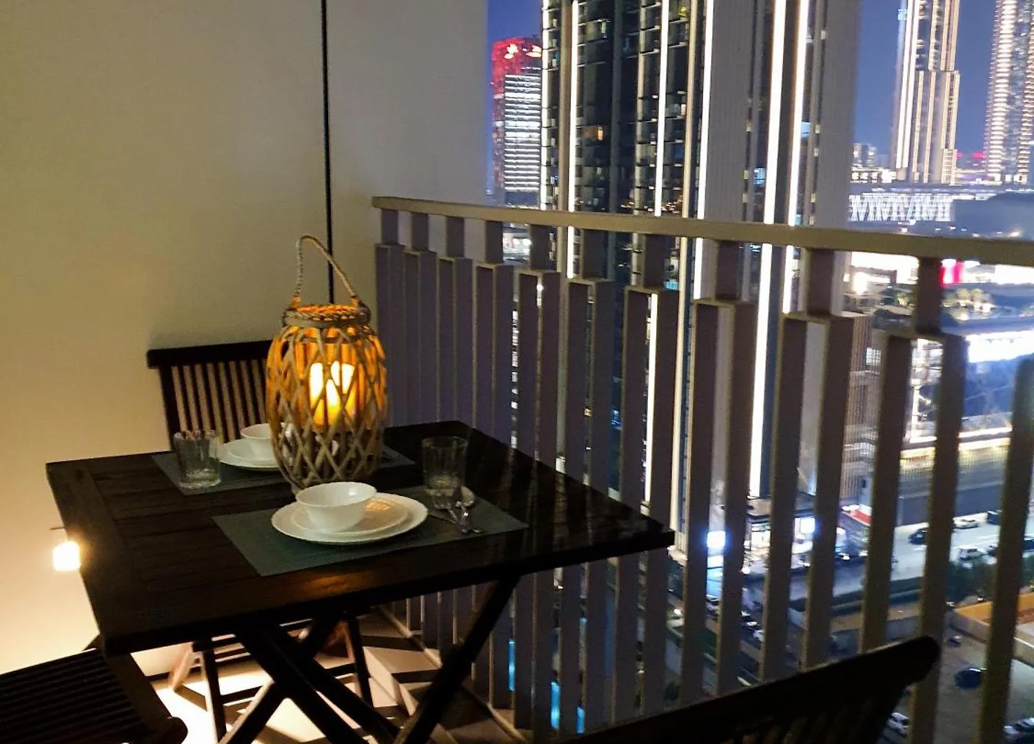 Svizona Premium 2Bhk, Burj Khalifa View, Downtown Dubai Apartment 0*,