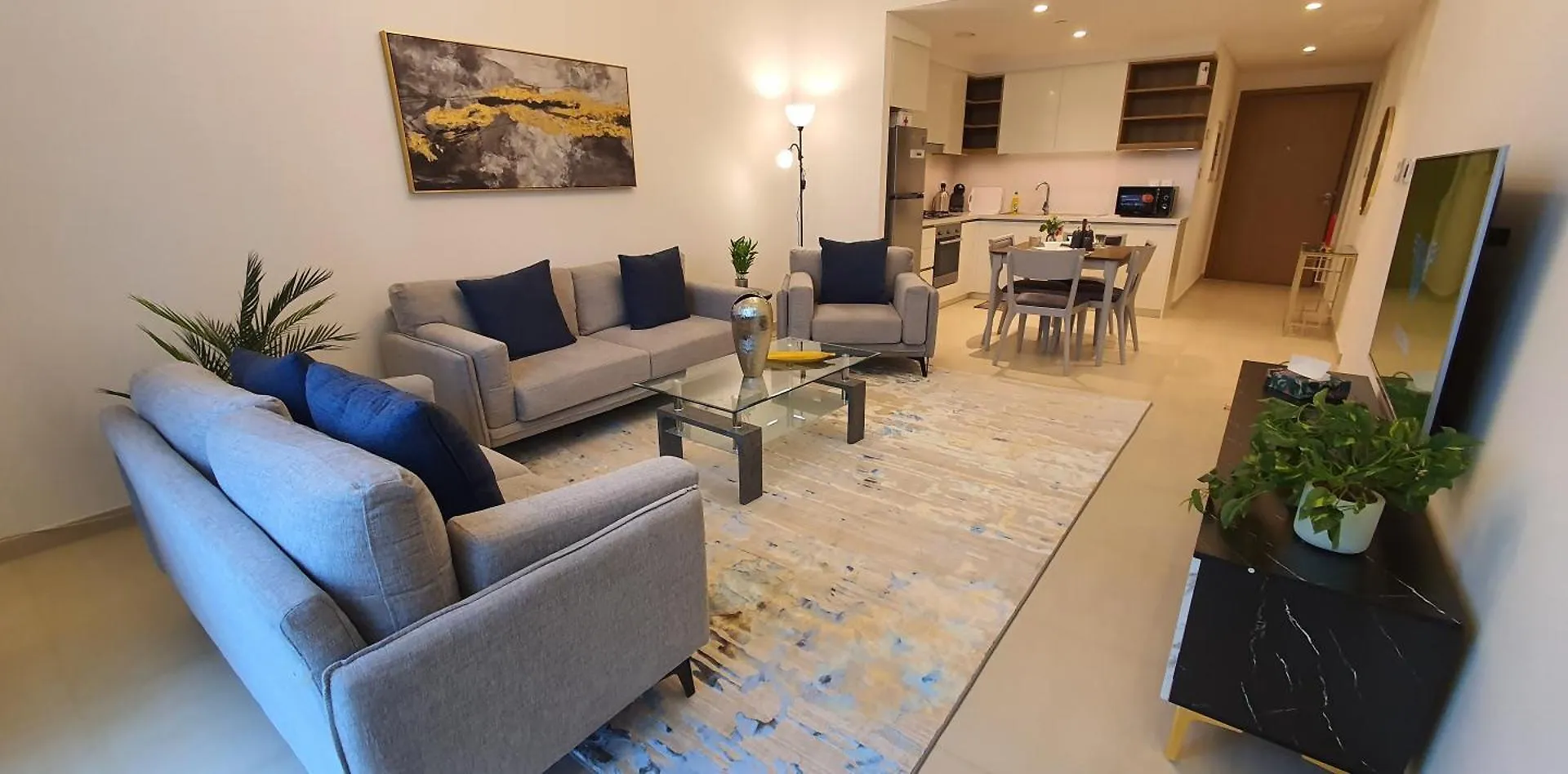 Svizona Premium 2Bhk, Burj Khalifa View, Downtown Dubai Apartment